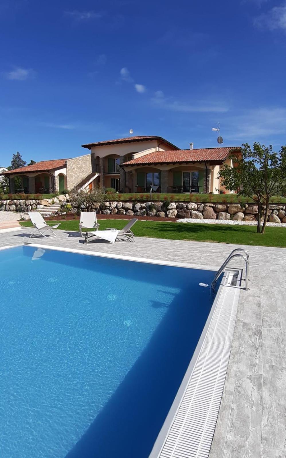 Orchidea Del Garda Rooms & Apartments ペスキエーラ・デル・ガルダ エクステリア 写真